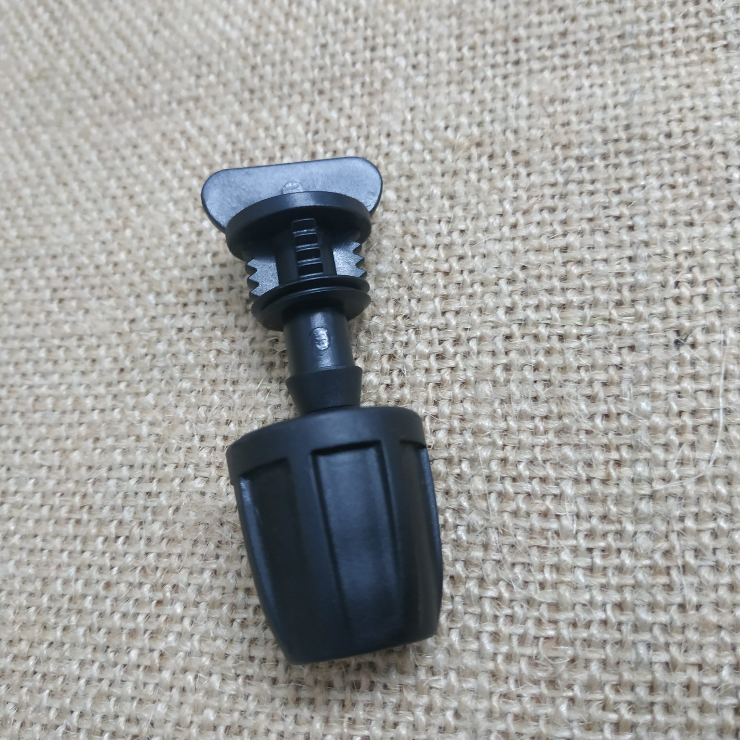 Cuoi-ong-10mm-nap-van (2)